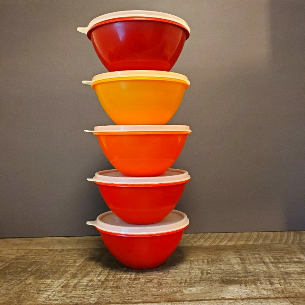 Vintage Tupperware Wonderlier Bowl Set. Fall Harvest Colors. 5x with Lids #233